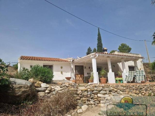 Casa rústica / Caserío en Venta en Albox