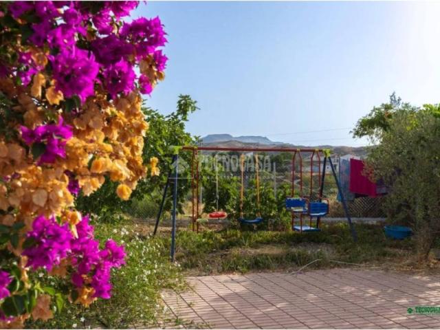 Casa rústica / Caserío en Venta en Albox