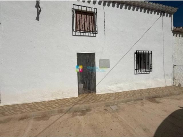 Casa rústica / Caserío en Venta en Albox