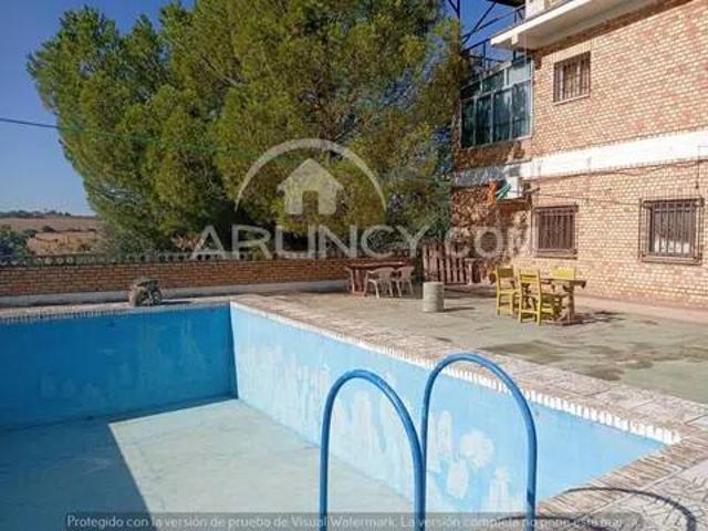 Casa rústica / Caserío en Venta en Alcalá de Guadaíra