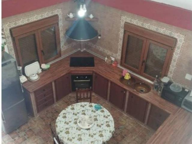 Casa rústica / Caserío en Venta en Alcaucín