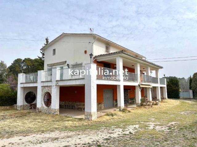 Casa rústica / Caserío en Venta en Alcoy Alcoi