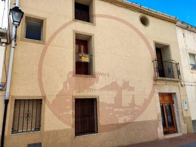 Casa rústica / Caserío en Venta en Alfafara