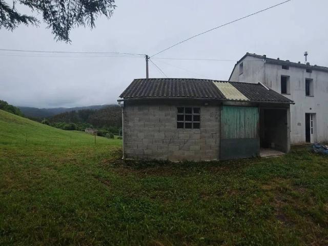 Casa rústica / Caserío en Venta en Alfoz