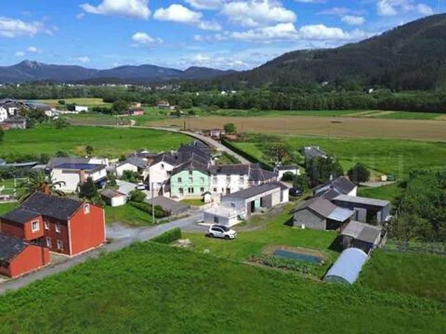 Casa rústica / Caserío en Venta en Alfoz