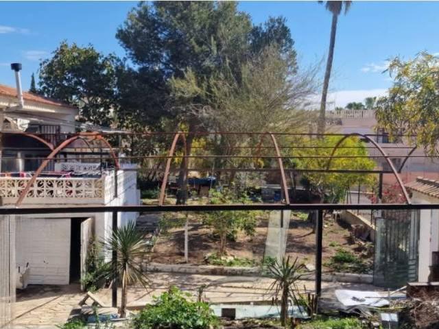 Casa rústica / Caserío en Venta en Algorfa