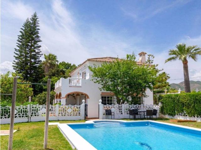 Casa rústica / Caserío en Venta en Alhaurín de la Torre