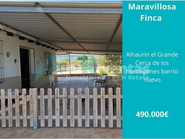 Casa rústica / Caserío en Venta en Alhaurín El Grande