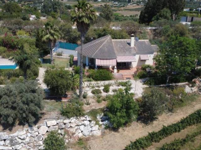 Casa rústica / Caserío en Venta en Alhaurín El Grande