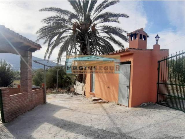 Casa rústica / Caserío en Venta en Alhaurín El Grande