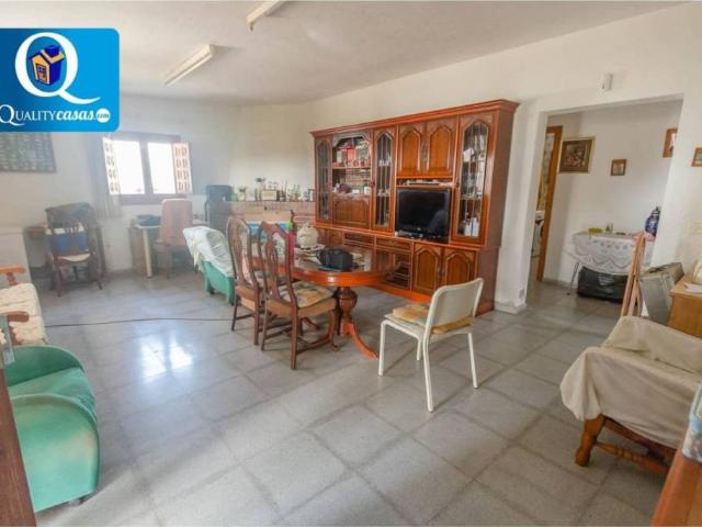 Casa rústica / Caserío en Venta en Alicante Alacant
