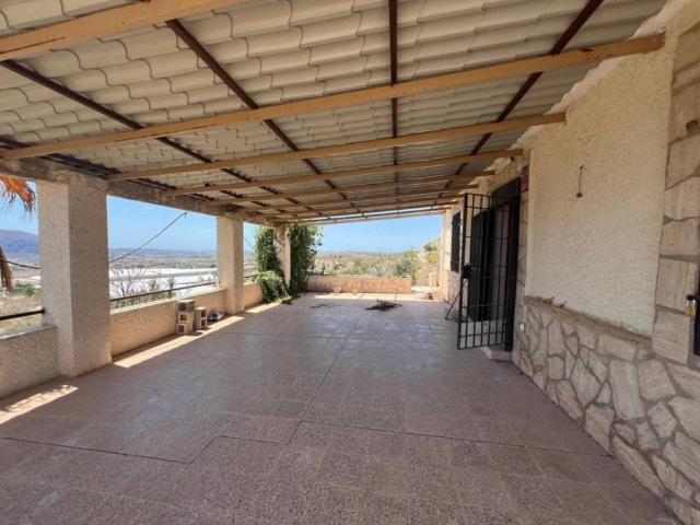 Casa rústica / Caserío en Venta en Alicante Alacant