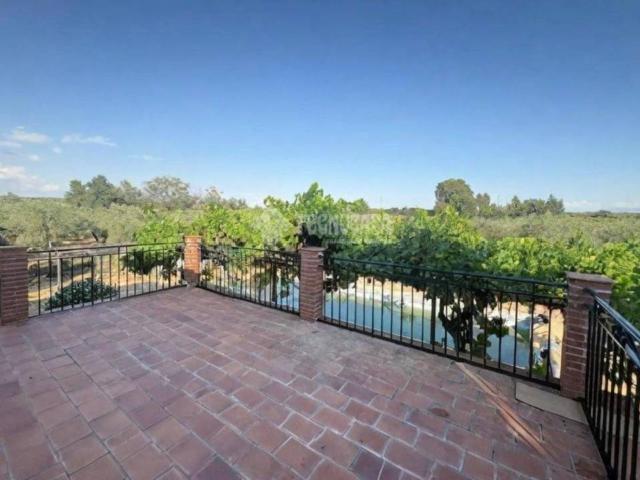 Casa rústica / Caserío en Venta en Andújar