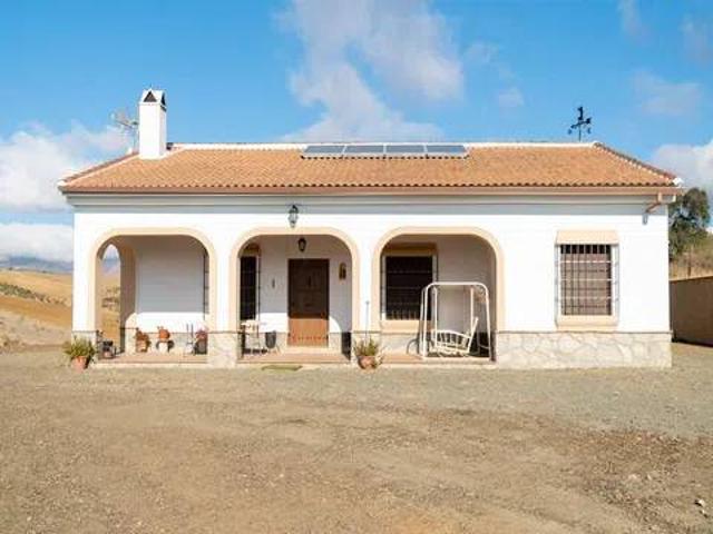 Casa rústica / Caserío en Venta en Antequera