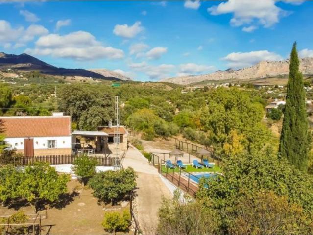 Casa rústica / Caserío en Venta en Antequera