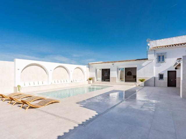 Casa rústica / Caserío en Venta en Antequera