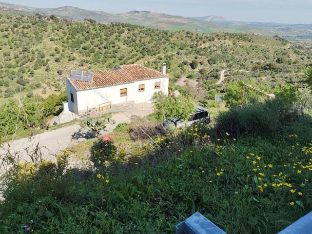 Casa rústica / Caserío en Venta en Ardales