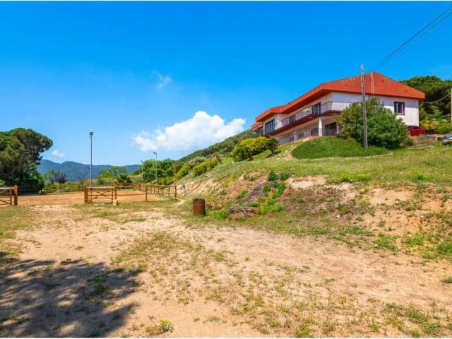 Casa rústica / Caserío en Venta en Argentona
