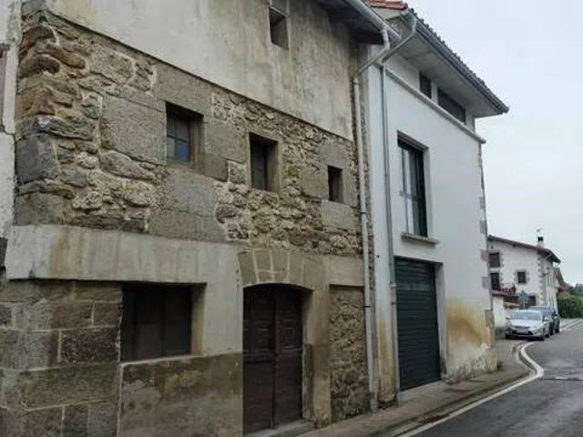 Casa rústica / Caserío en Venta en Arruazu
