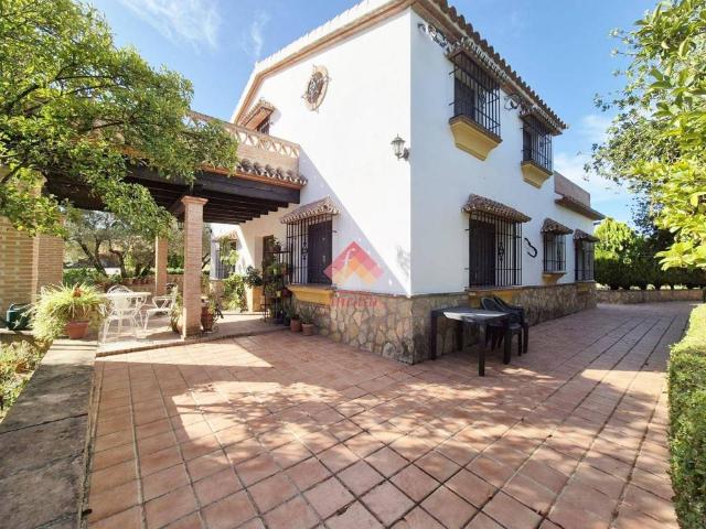 Casa rústica / Caserío en Venta en Arriate