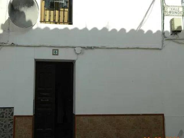 Casa rústica / Caserío en Venta en Arroyomolinos de León