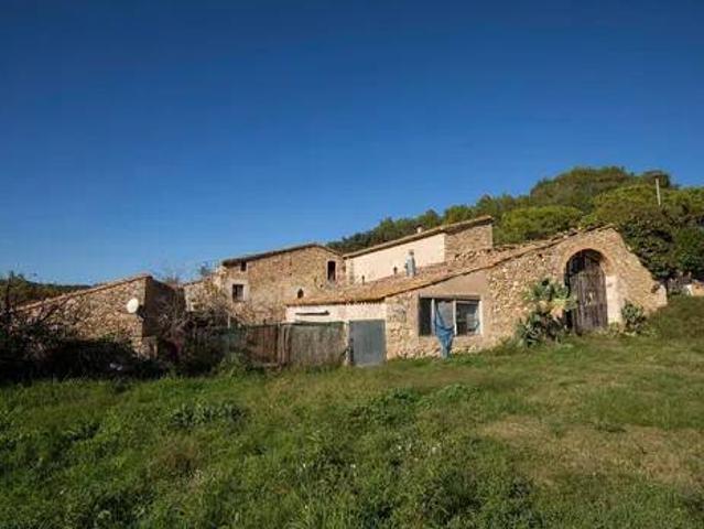 Casa rústica / Caserío en Venta en Banyoles