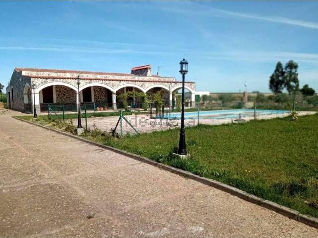 Casa rústica / Caserío en Venta en Badajoz