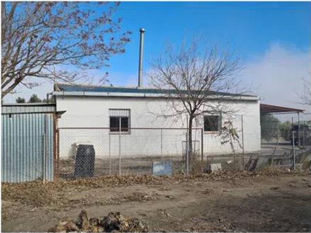 Casa rústica / Caserío en Venta en Baza