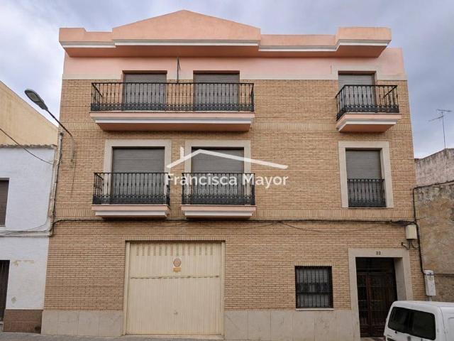 Casa rústica / Caserío en Venta en Benaguasil