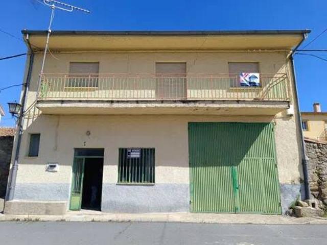 Casa rústica / Caserío en Venta en Becedillas
