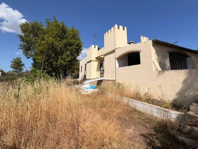 Casa rústica / Caserío en Venta en Biar