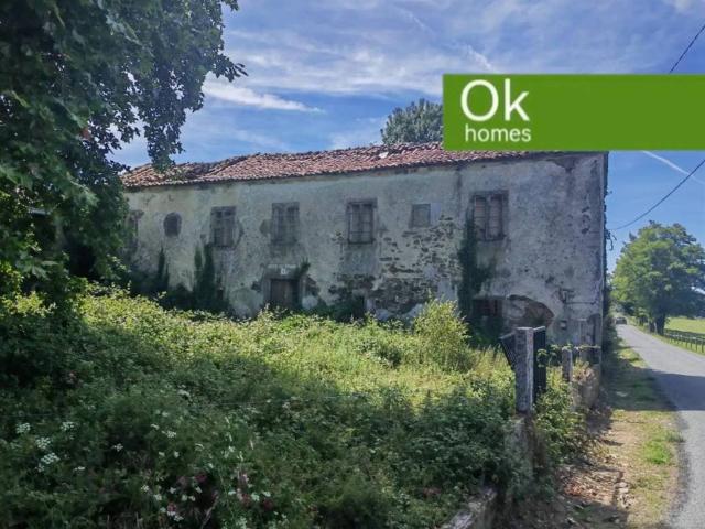 Casa rústica / Caserío en Venta en Boimorto