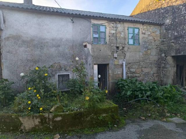 Casa rústica / Caserío en Venta en Brión
