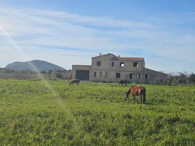 Casa rústica / Caserío en Venta en Búger