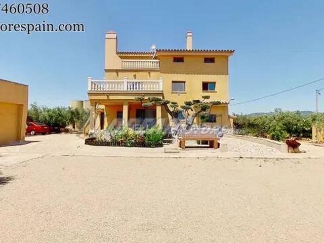 Casa rústica / Caserío en Venta en Camarles