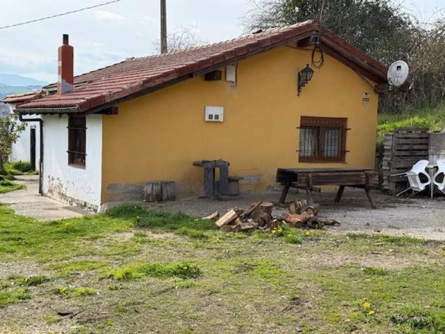 Casa rústica / Caserío en Venta en Campoo de Enmedio
