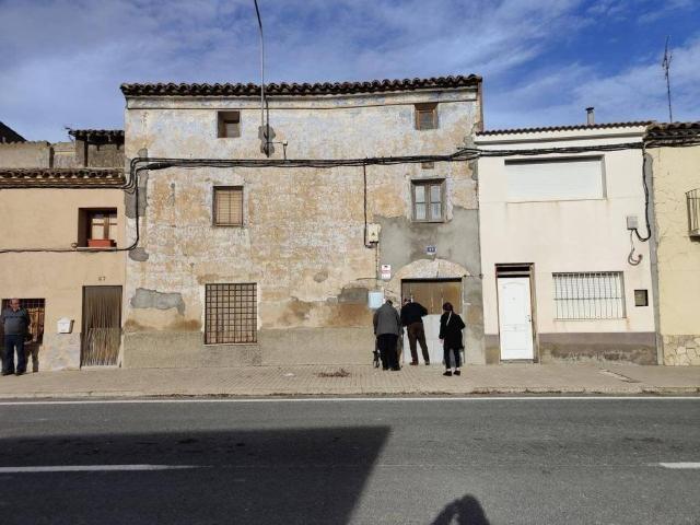 Casa rústica / Caserío en Venta en Candasnos