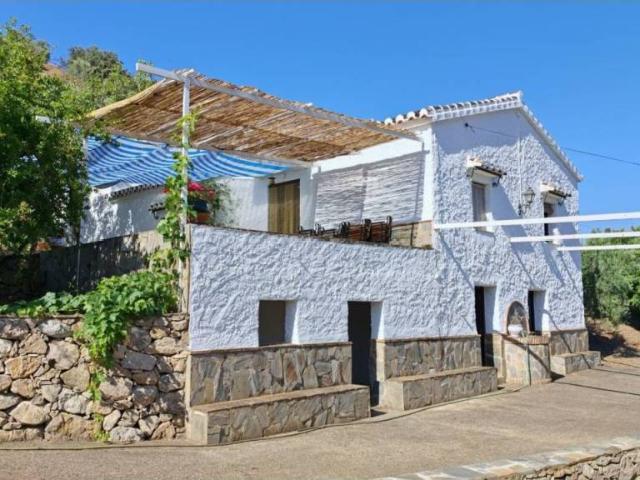 Casa rústica / Caserío en Venta en Canillas de Aceituno