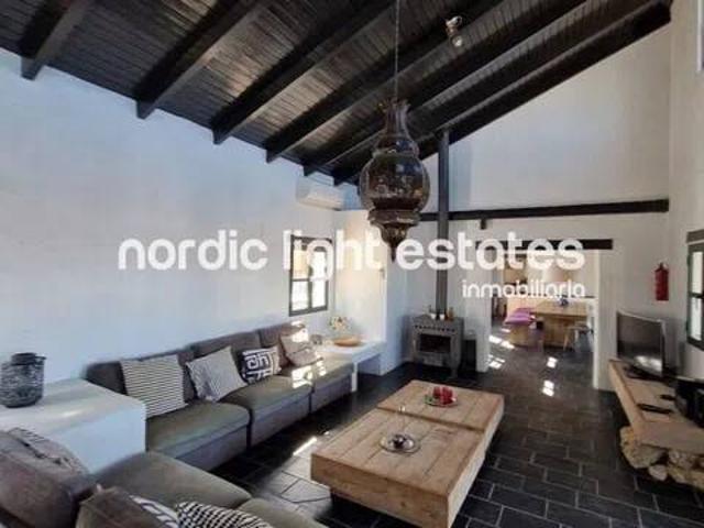Casa rústica / Caserío en Venta en Canillas de Aceituno