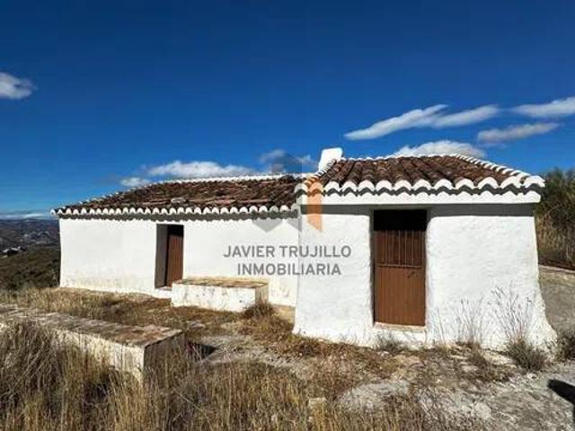Casa rústica / Caserío en Venta en Canillas de Aceituno