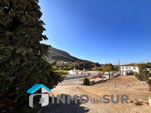 Casa rústica / Caserío en Venta en Cabra
