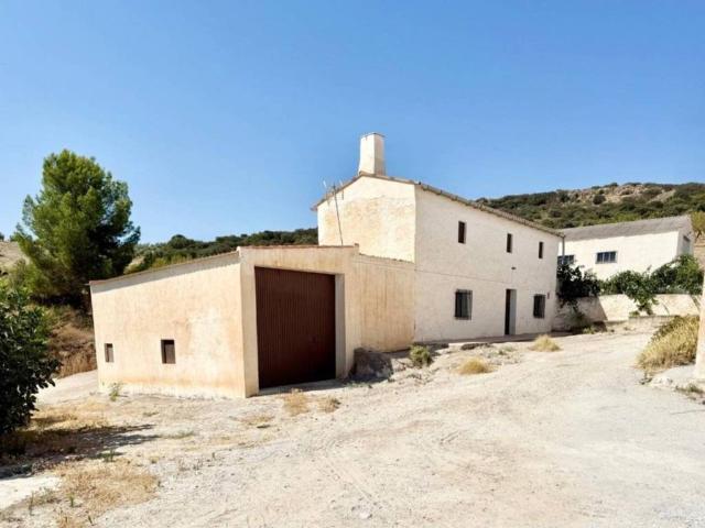 Casa rústica / Caserío en Venta en Cacín