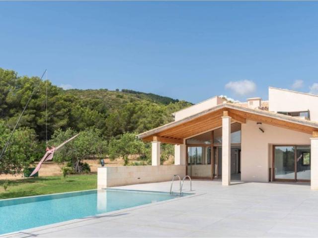 Casa rústica / Caserío en Venta en Capdepera