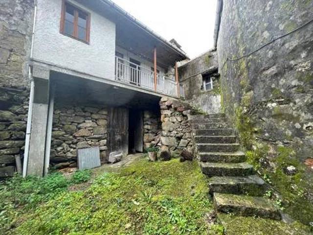 Casa rústica / Caserío en Venta en Cartelle