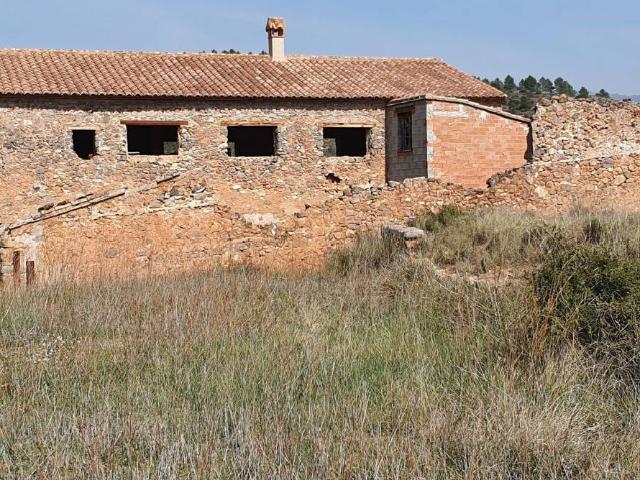 Casa rústica / Caserío en Venta en Castellnovo