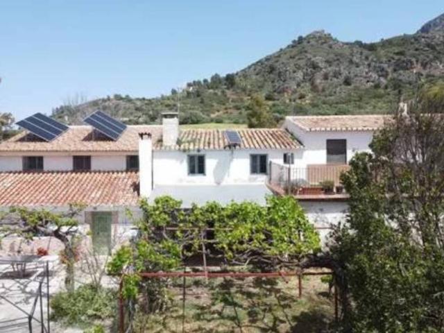 Casa rústica / Caserío en Venta en Casarabonela