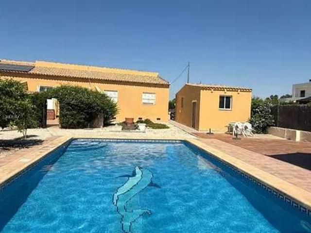 Casa rústica / Caserío en Venta en Catral