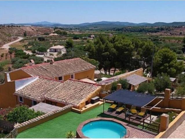 Casa rústica / Caserío en Venta en Cehegín