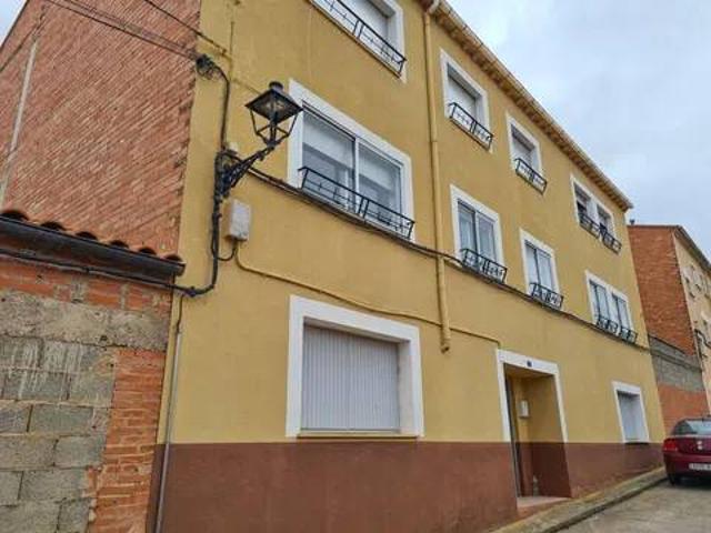 Casa rústica / Caserío en Venta en Cella