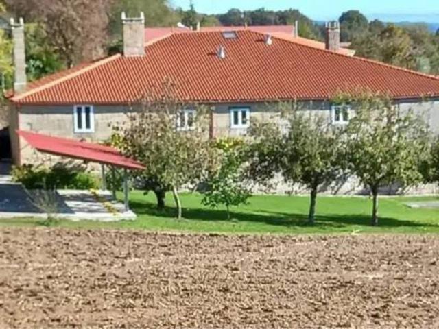 Casa rústica / Caserío en Venta en Chantada